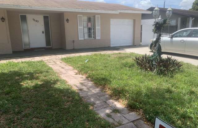 9640 SW 1ST Place Gallery 2