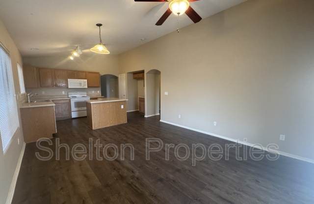 22661 West Mesquite Drive Gallery 4
