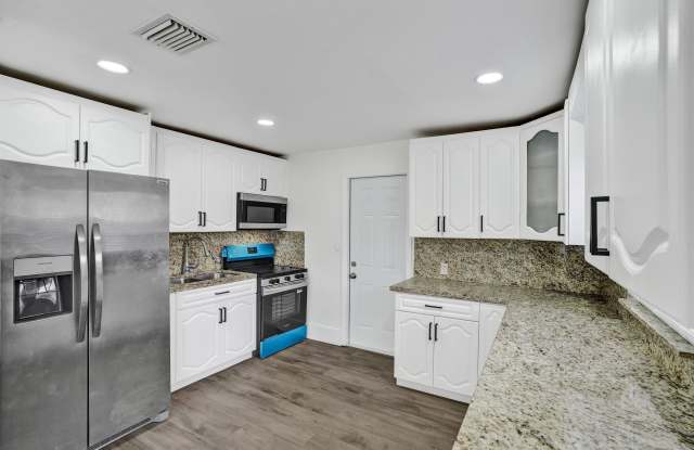 1510 S 23rd Avenue photos photos