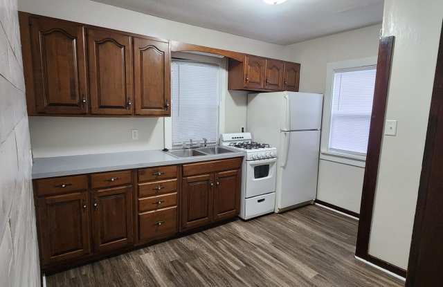 3 Bed 1 Bath Home for Rent Gallery 3