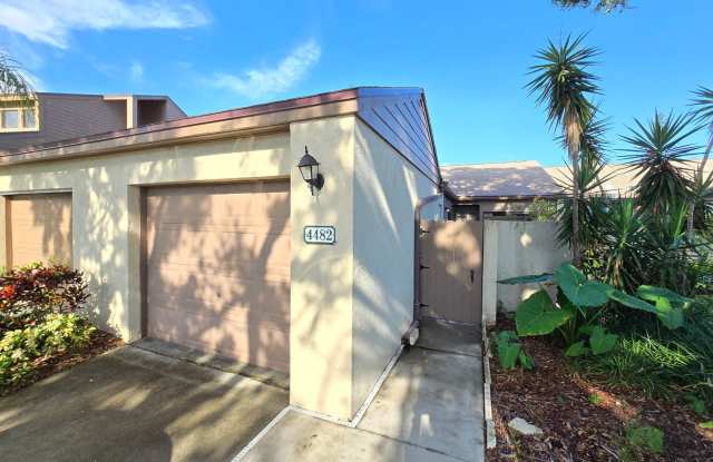 Cozy 2 bed/ 2 bath Villa in Beekman Lakes near University Parkway photos photos