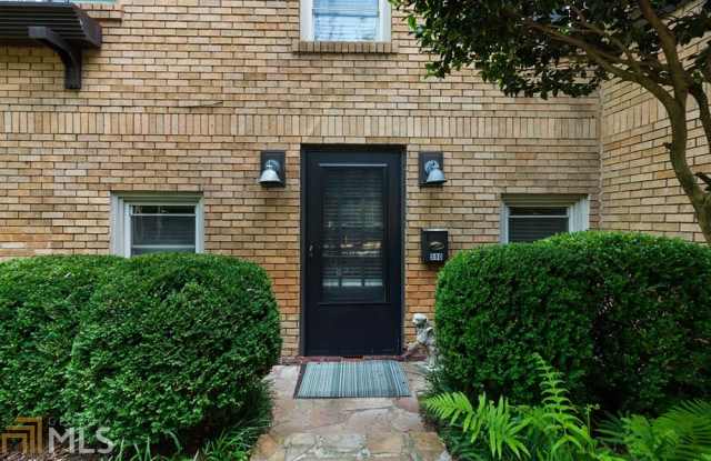 590 Elmwood Dr Gallery 4