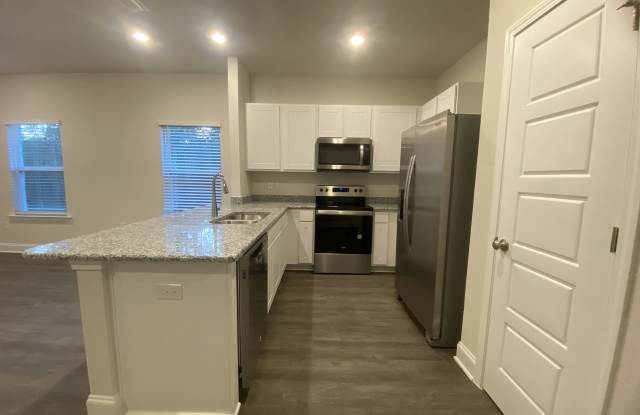 6677 Spaniel Dr Gallery 2