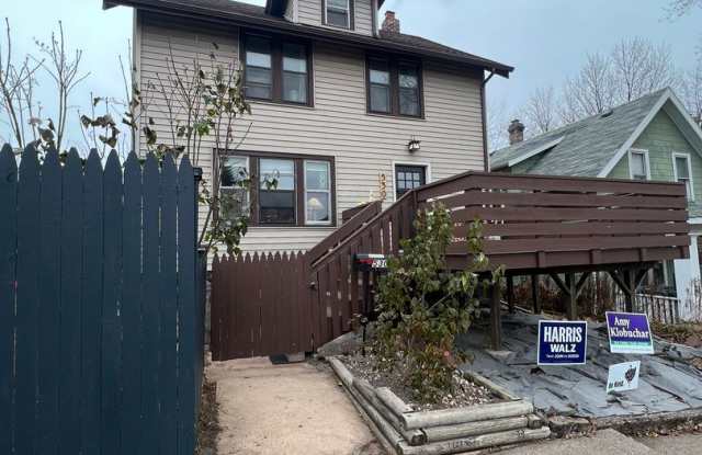 Available June 1st - 3 bedroom 2 bathroom home! - 530 North 24th Avenue West, Duluth, MN 55806