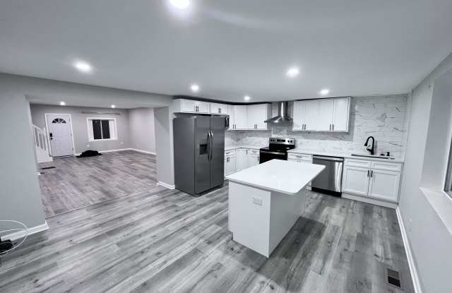 4111 Sunnyside Avenue photos photos
