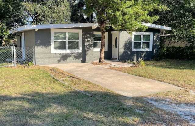 Winter Park 3 Bedroom 2 Bath Renovated! photos photos