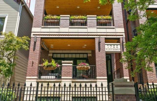 1022 W Diversey Parkway photos photos