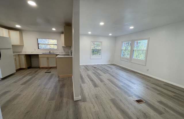 824 North Dorchester Road photos photos