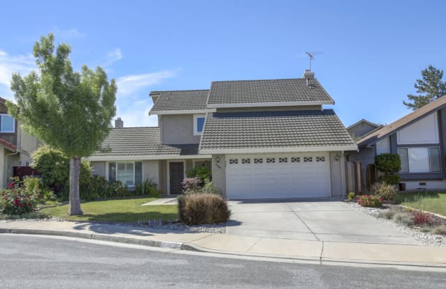 3240 Sprucegate Ct photos photos