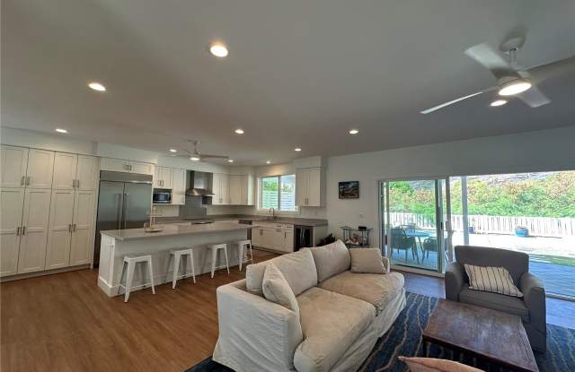 5872 Haleola Street - 5872 Haleola Street, East Honolulu, HI 96821