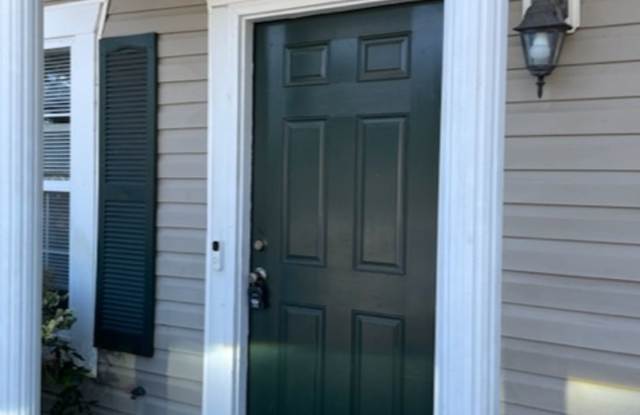 CUTE 2 BEDROOM TOWNHOME IN EVANS photos photos