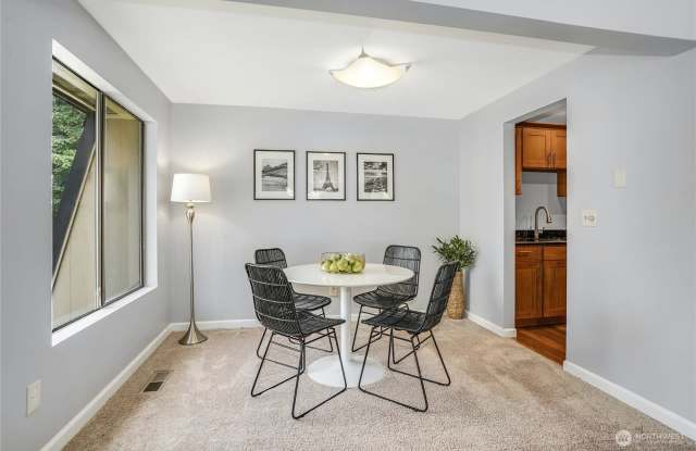 9905 Northeast 124th Street photos photos