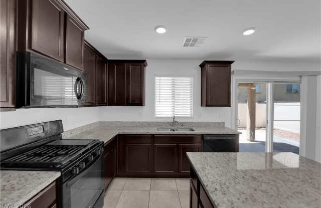 6421 Broadcloth Court Gallery 3