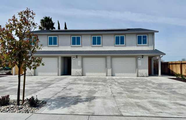 Stunning New Build 3-Bedroom, 2.5-Bath Triplex Apartment for Rent photos photos