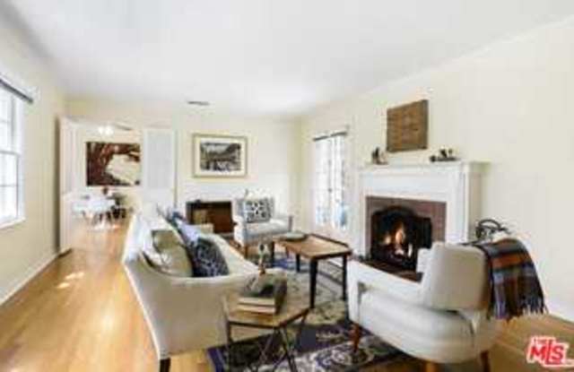 650 Lorna Lane Gallery 3