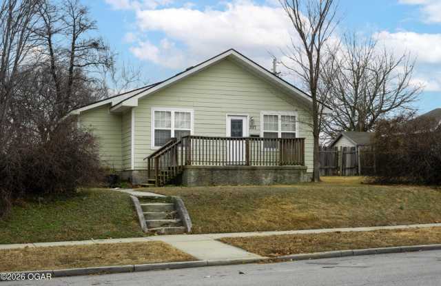 3117 S Wall Avenue photos photos