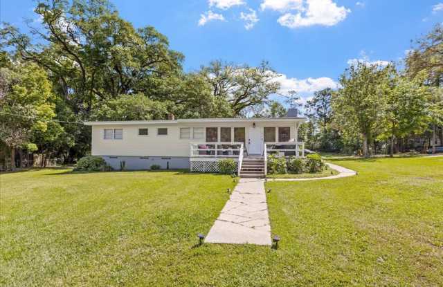4 Bedroom House Minutes from FSU photos photos