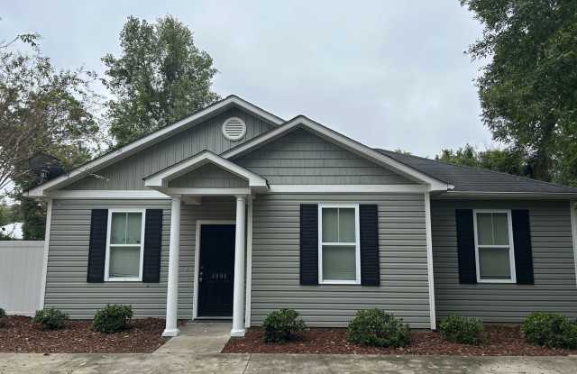 Maple Avenue - Near Campus! - 4904 Maple Avenue, Wilmington, NC 28403