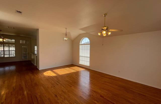 6009 Harwood Crossing Dr Gallery 2