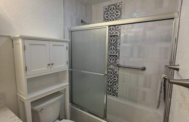 1444 East Canal Drive photos photos