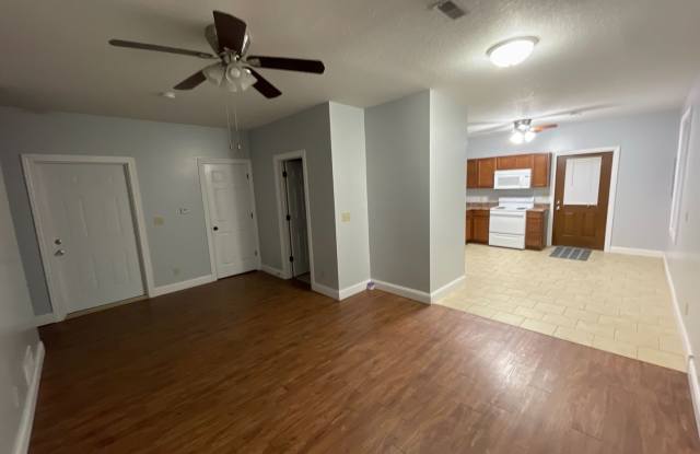 3 large bedrooms with large closets  2 full baths Great convenient location photos photos