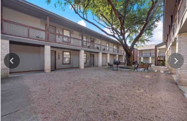 1366 S 12th St - DISTRICT 12 1BD/1BTH Gallery 3