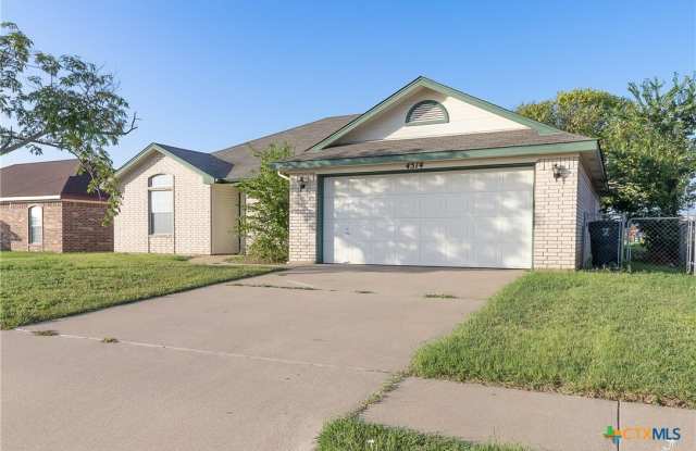 4514 Hondo Drive Gallery 3