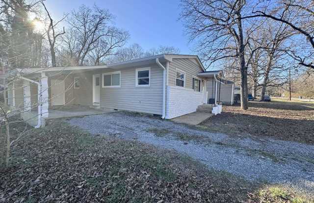 732 Lupton Dr Gallery 3