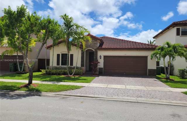 134 NE 27th Ave - 134 Northeast 27th Avenue, Homestead, FL 33033