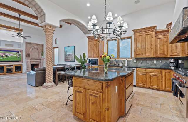 5529 W PINNACLE HILL Drive Gallery 2