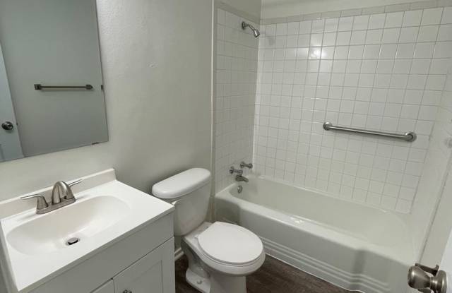 1965 E Main St photos photos