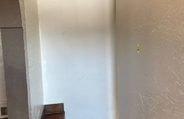 Three Bedroom 1/2 Duplex in Alton Gallery 3