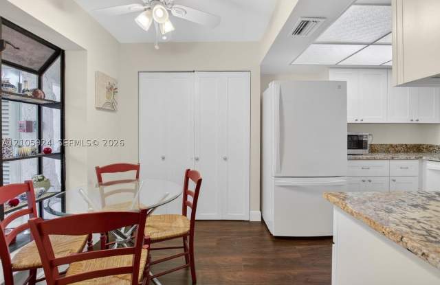 5021 Oak Hill Ln Gallery 4