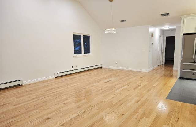 126 Susquehanna Avenue Gallery 3
