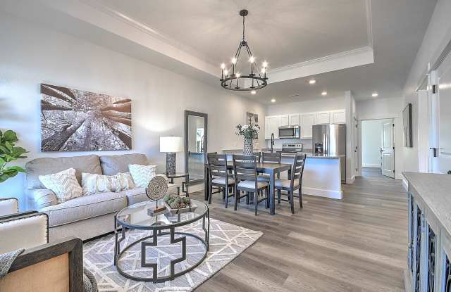 915 Suncrest Dr Gallery 2