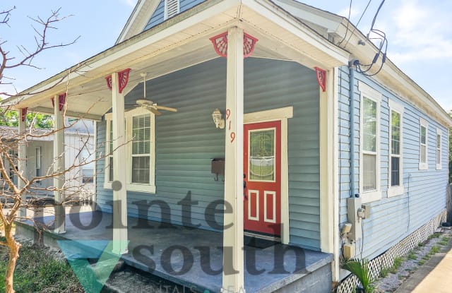 919 E La Rua St - 919 East La Rua Street, Pensacola, FL 32501
