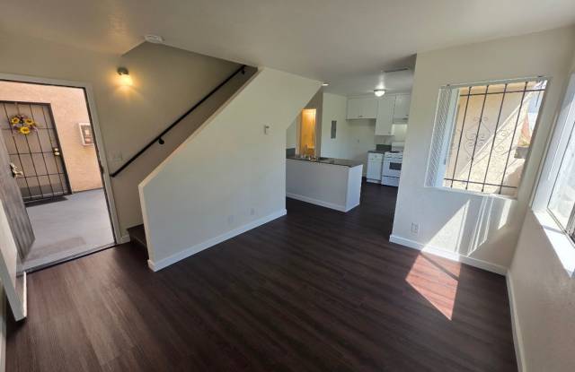 RENT READY SPACIOUS 1BD-1BA + PARKING NEAR DOWNTOWN LONG BEACH photos photos