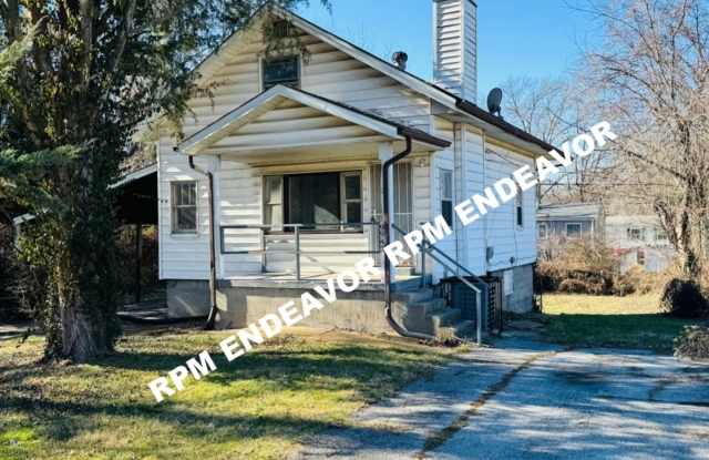 “Move-In Ready 2BR St. Louis Home with Bonus Room" photos photos