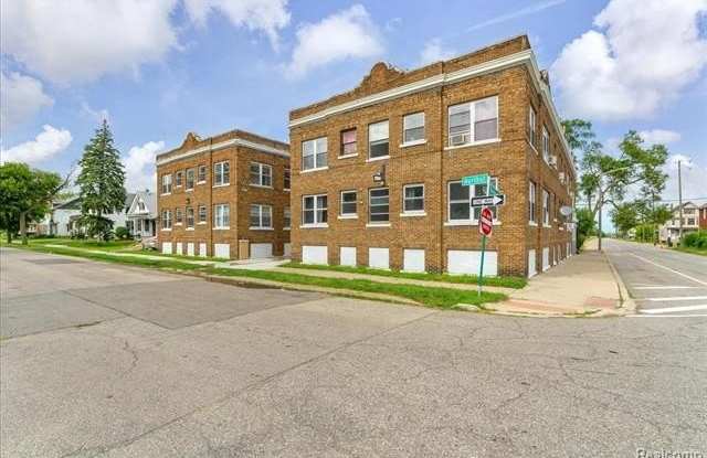 2500 Hurlbut Street photos photos