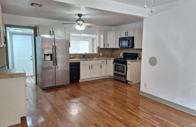 527 North Lahoma Avenue Gallery 3