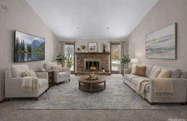 249 E Silverbell Road - 249 East Silverbell Road, Oakland County, MI 48360