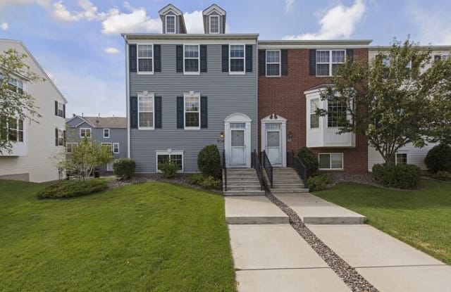 1527 Coneflower Lane - 1527 Coneflower Lane, Shakopee, MN 55379