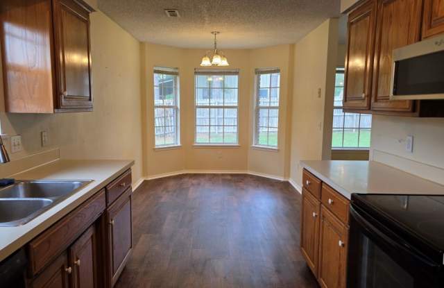 902 S Liberty Dr Gallery 2