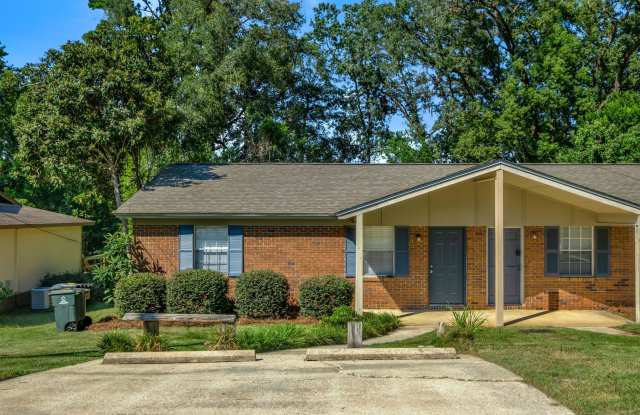 Duplex Near TMH & HCA Gallery 3
