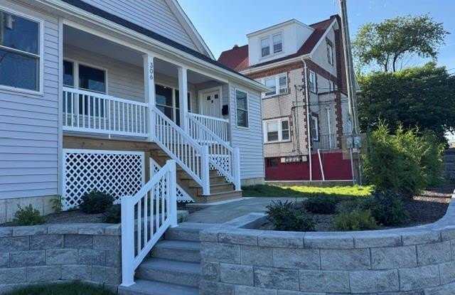 306 S Regent Gallery 3