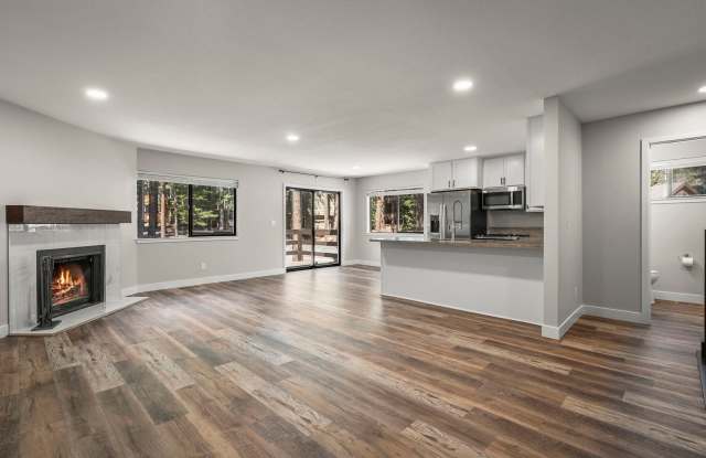 Incline Village: Condo - 2 Bedrooms, 2 Bathrooms, 1 Car Garage, Dog Friendly photos photos