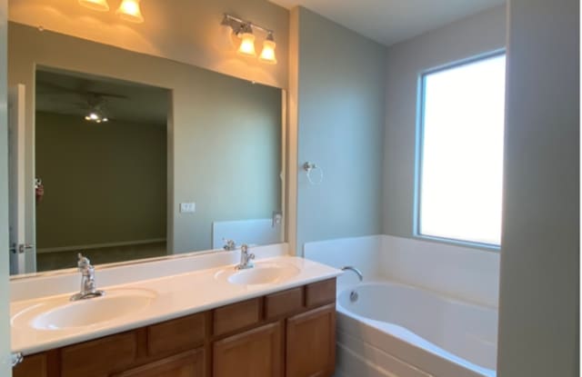 20903 West Ridge Road Gallery 4