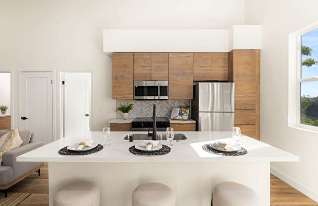6285-87 Lorca Drive Gallery 3