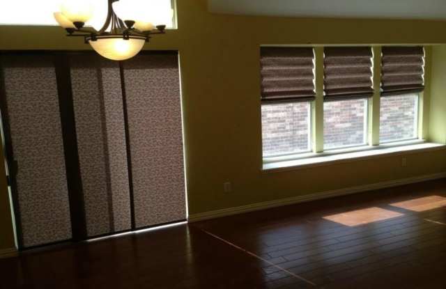 7907 Whispering Tree Lane Gallery 4