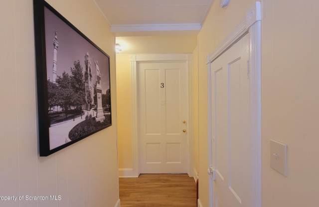 864 S Main Street Gallery 2